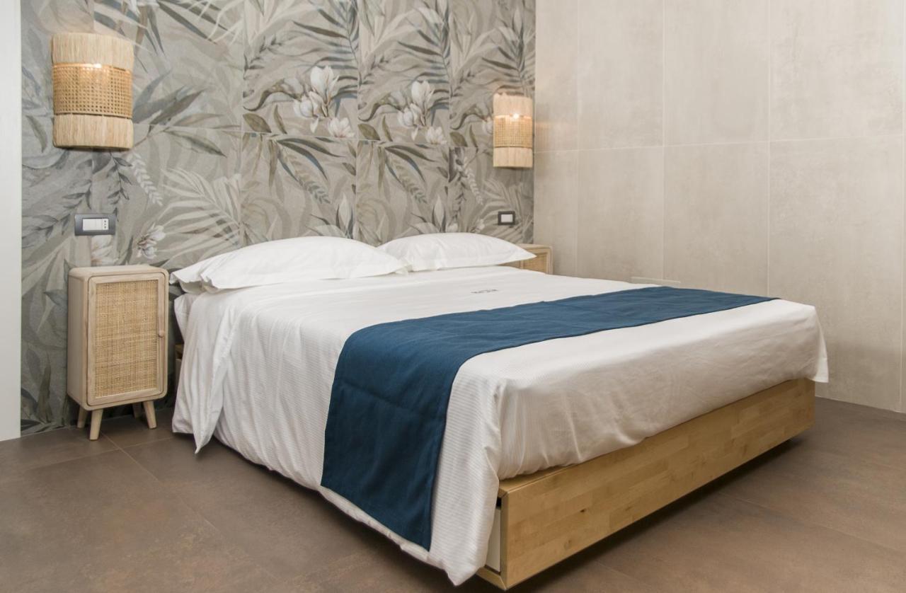 Suite 18 Luxury Apartments Барі Екстер'єр фото
