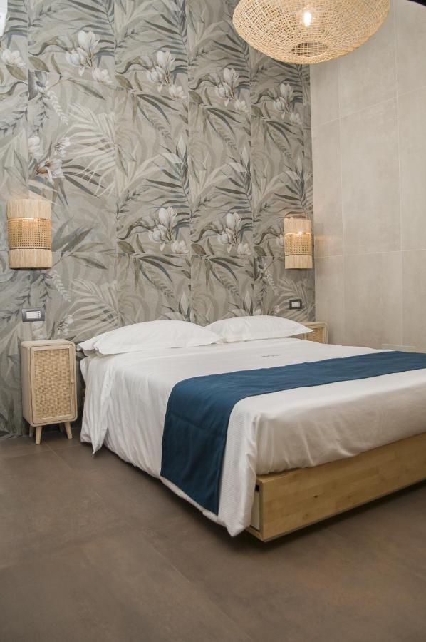 Suite 18 Luxury Apartments Барі Екстер'єр фото