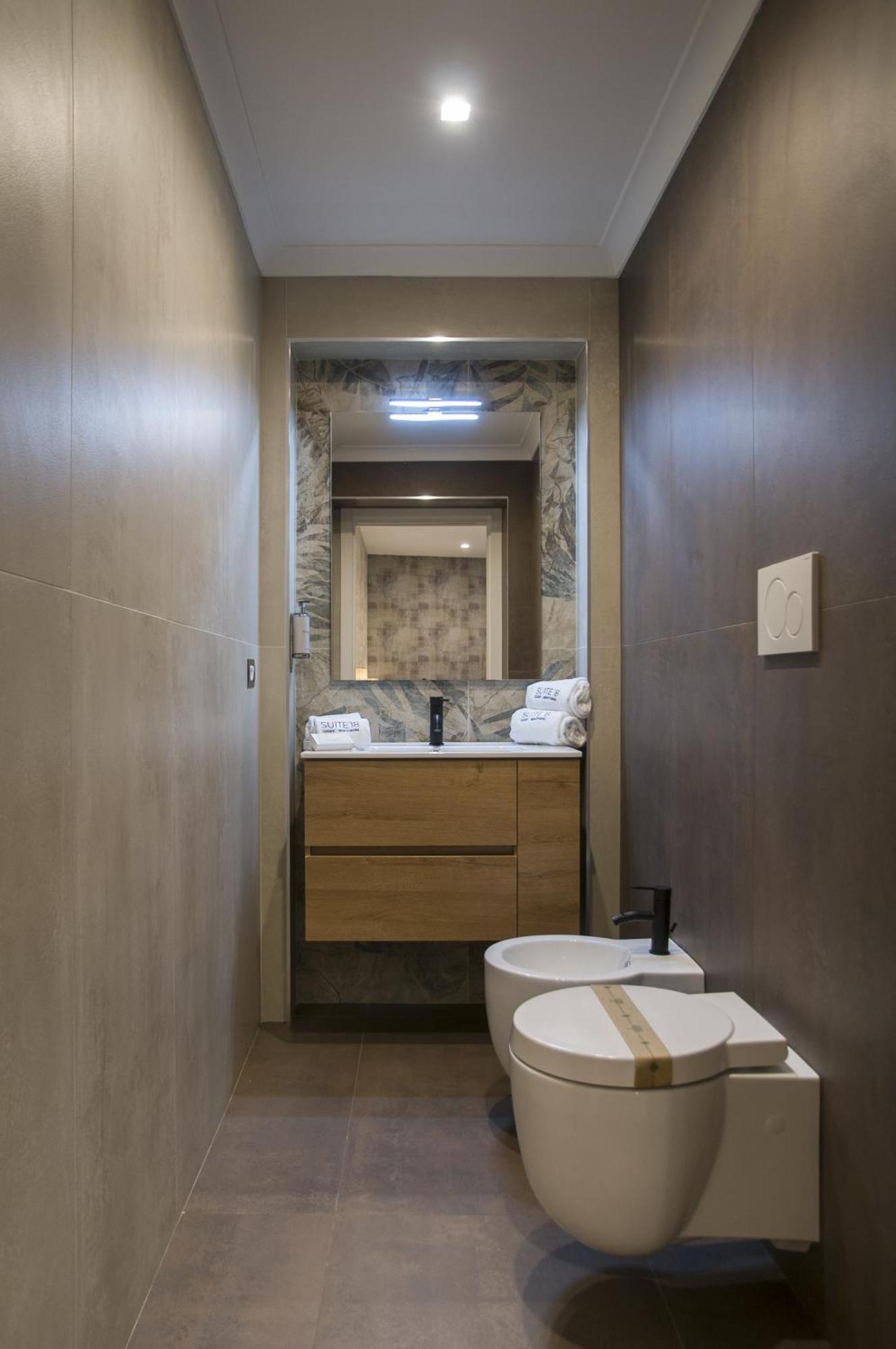 Suite 18 Luxury Apartments Барі Екстер'єр фото