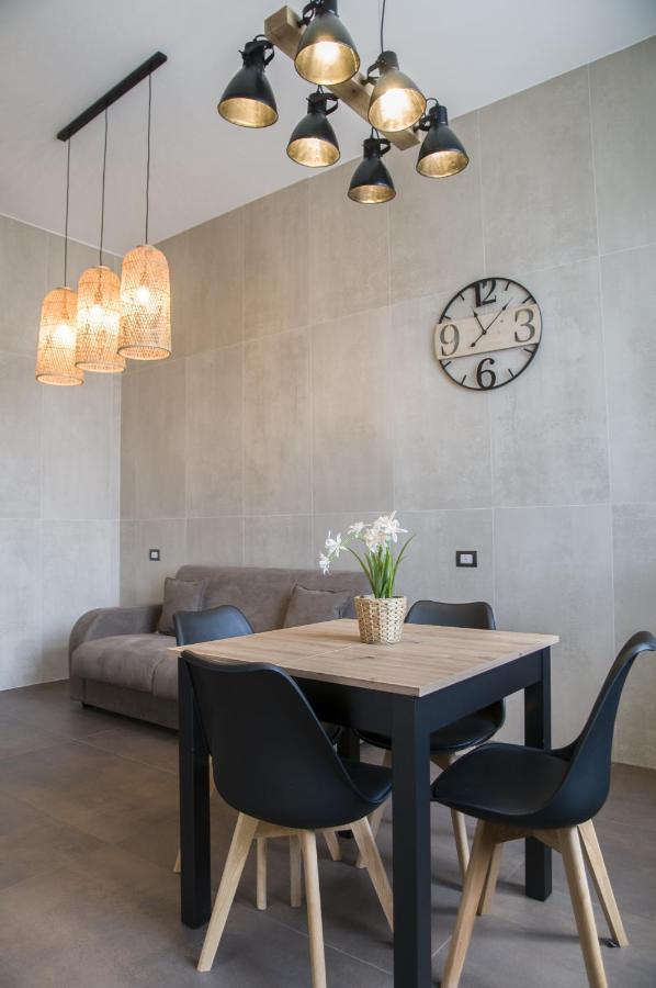 Suite 18 Luxury Apartments Барі Екстер'єр фото