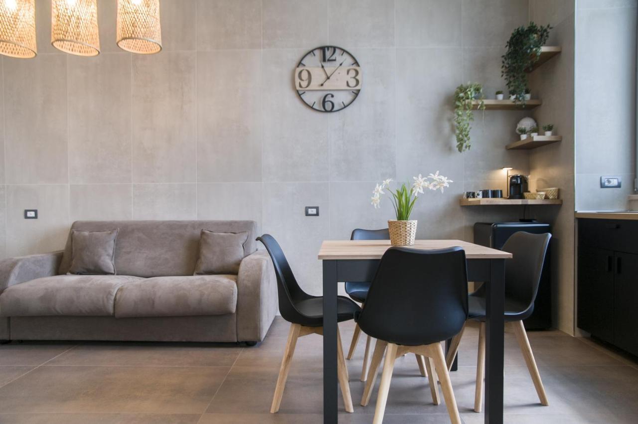 Suite 18 Luxury Apartments Барі Екстер'єр фото