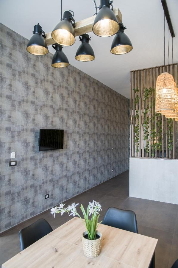 Suite 18 Luxury Apartments Барі Екстер'єр фото