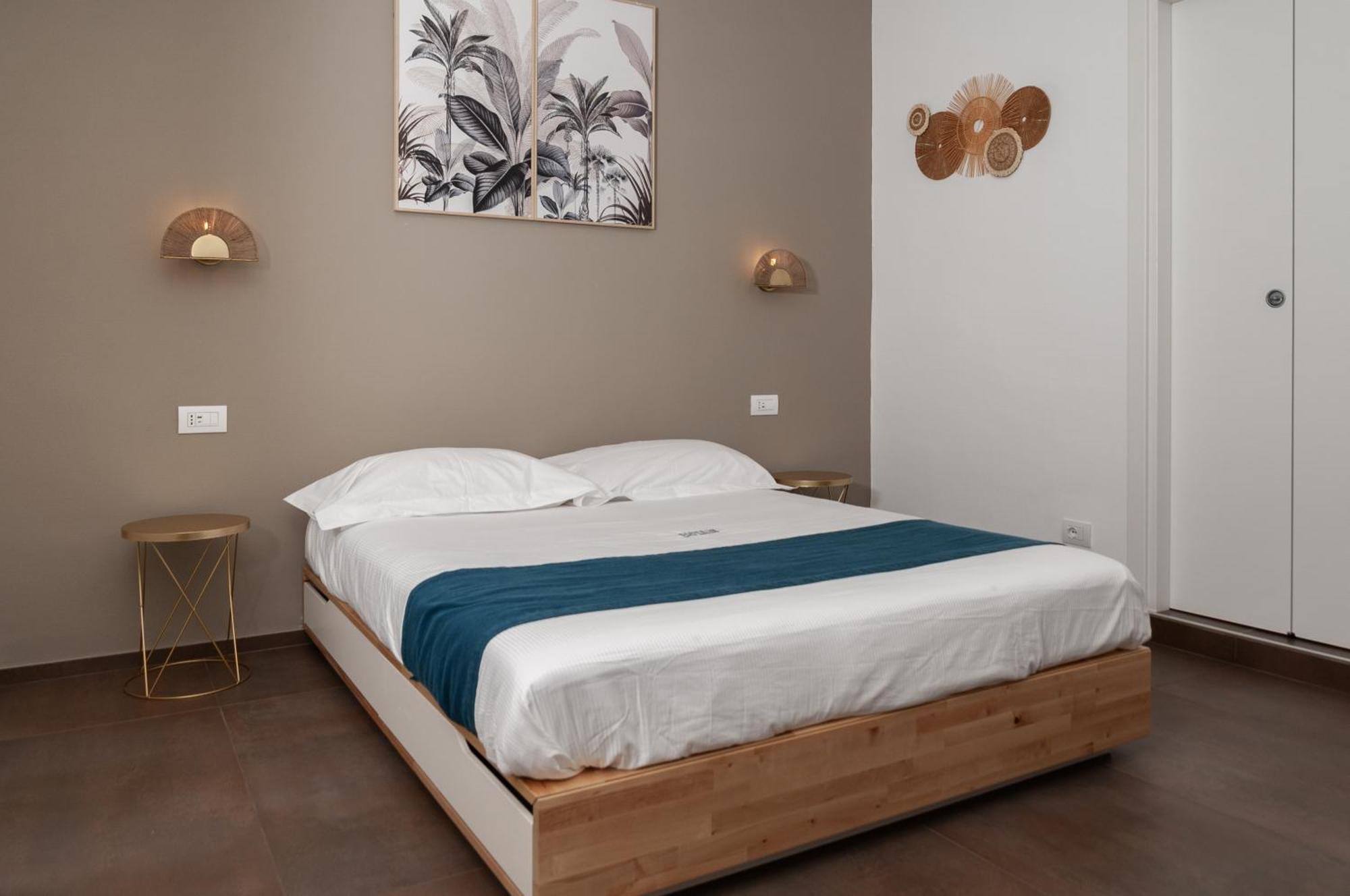 Suite 18 Luxury Apartments Барі Екстер'єр фото