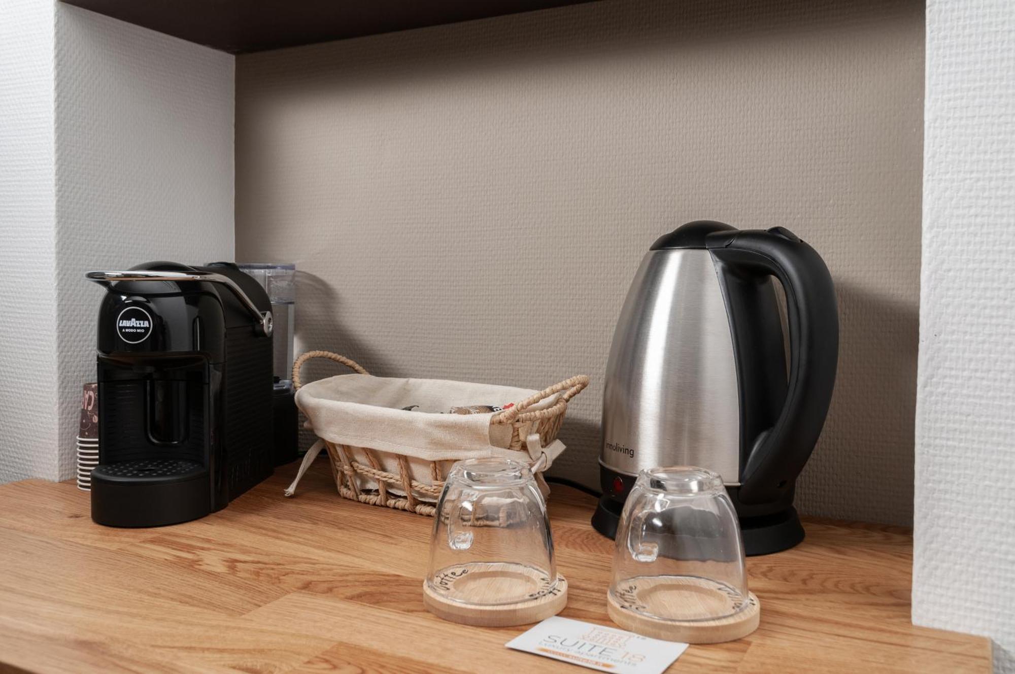 Suite 18 Luxury Apartments Барі Екстер'єр фото