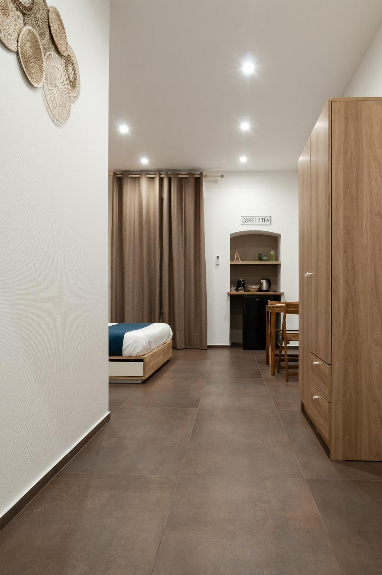 Suite 18 Luxury Apartments Барі Екстер'єр фото